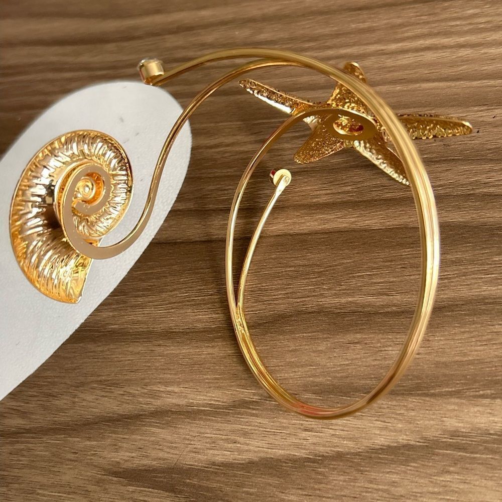 Gold Starfish bracelet Q493 - Picture 4 of 5